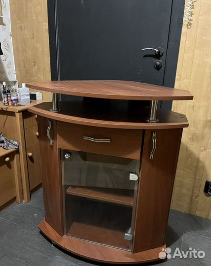 Тумба под телевизор