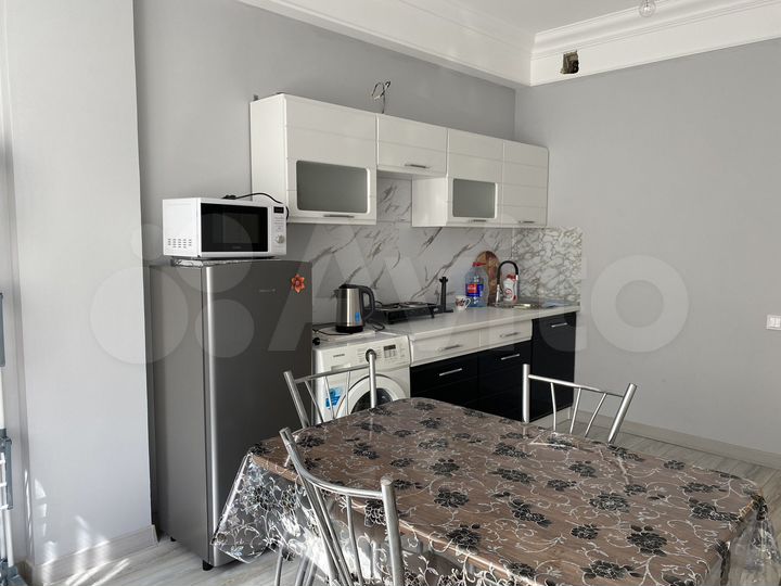 1-к. квартира, 43 м², 3/10 эт.