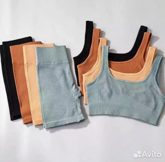 Спортивный костюм