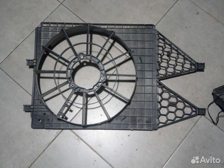 Диффузор вентилятора Volkswagen Polo, Skoda Rapid