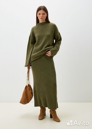 Вязаный костюм женский (размер 46/48)