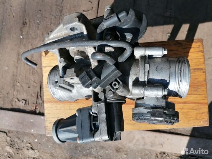 Дроссель в сборе вольво V70 Xc70 2'4D5244T14 2013