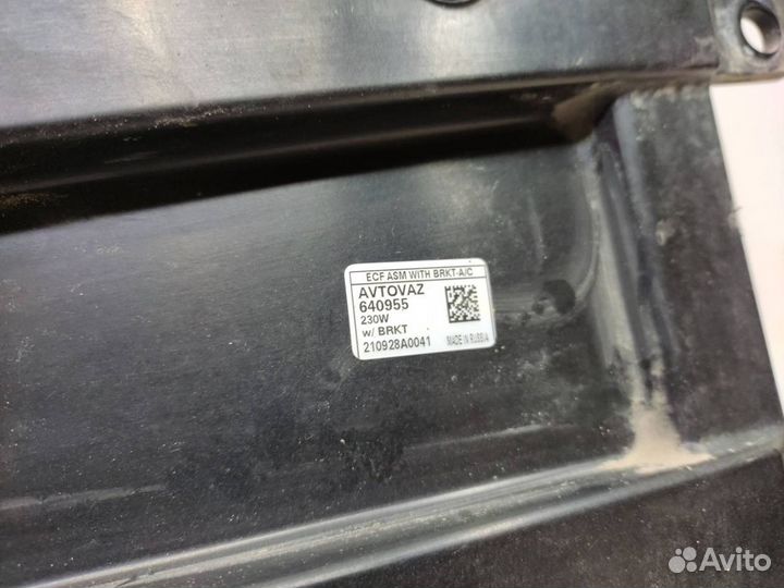 Диффузор радиатора Лада Гранта 2011