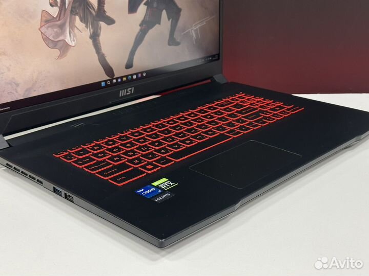 MSI Katana 17.3 144 Core i7 12700H RTX3070ti
