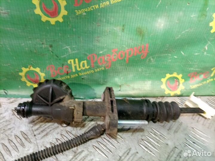 Главный цилиндр сцепления Opel Vectra C седан 2.2