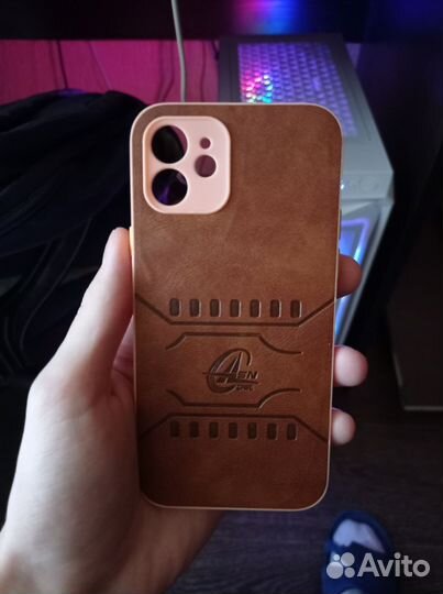 Чехол на iPhone 11