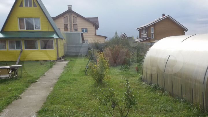 Коттедж 274 м² на участке 10 сот.