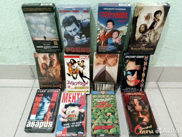 12 видеокассет