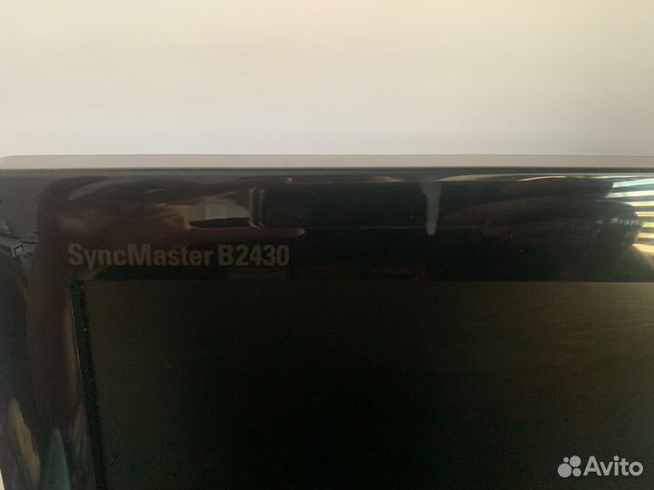 Монитор Samsung SyncMaster B2430