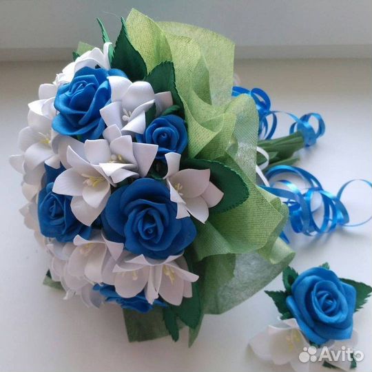 Букет и бутаньерка из фоамирана