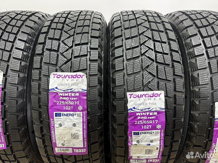 Tourador Winter Pro TSS1 225/65 R17 102T