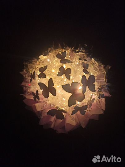 Светящийся букет из бабочек