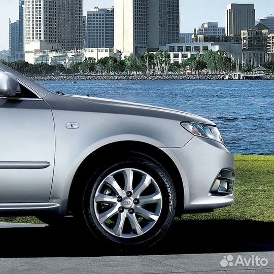 Крыло переднее правое в цвет Kia Magentis MG