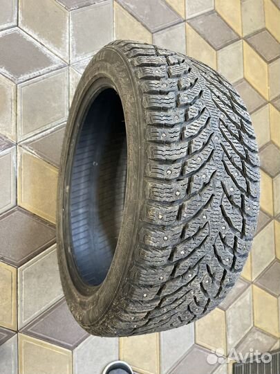 Nokian Tyres Hakkapeliitta 9 235/45 R18