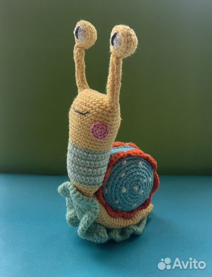 Улитка игрушка вязаная. Улитка ручной работы