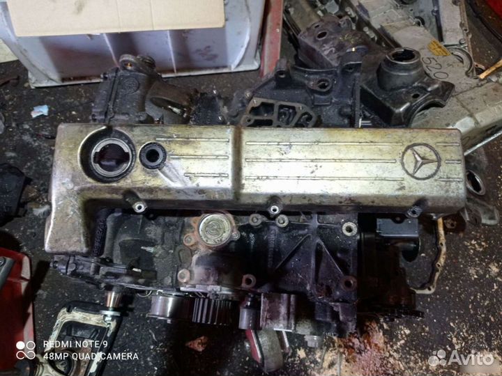 Mercedes 124 W124 Мерседес клапанная крышка 250D