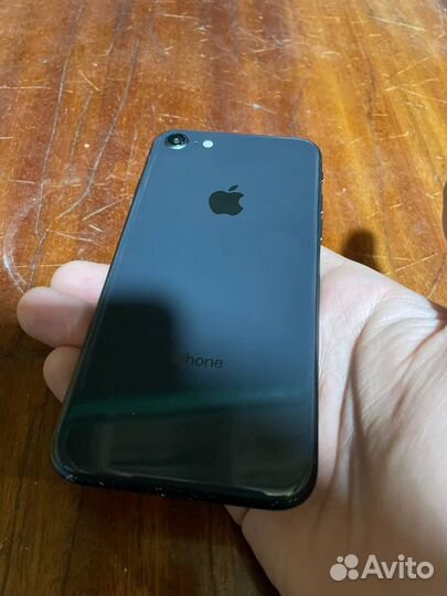 iPhone 8, 64 ГБ