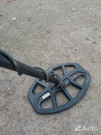 Металлоискатель minelab vanquish 440