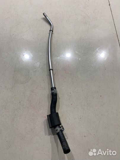 Патрубок системы охлаждения (Volkswagen Tiguan II)