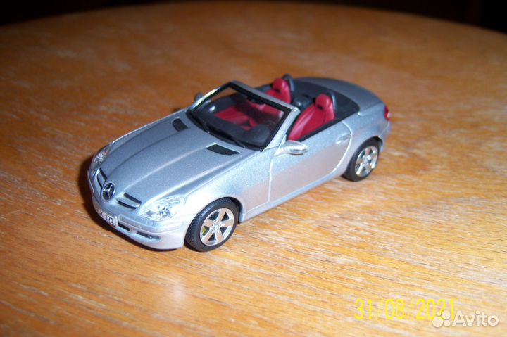 Модель автомобиля 1/43