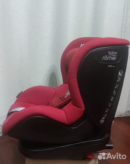 Britax Romer Trifix 2 I-size в отличном состоянии