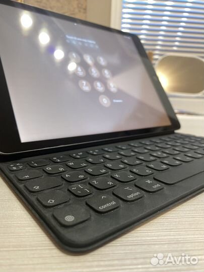 Apple magic keyboard iPad 7 2019