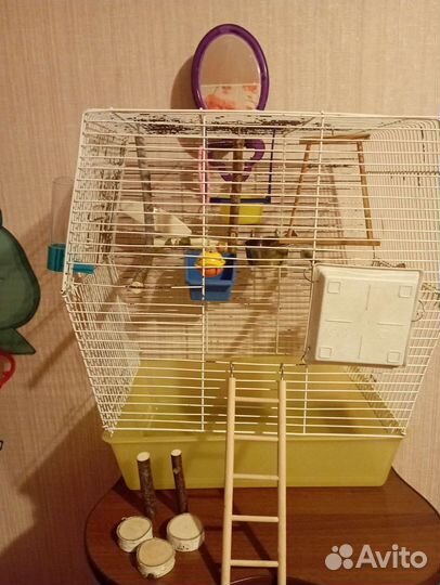 Большая клетка для птиц