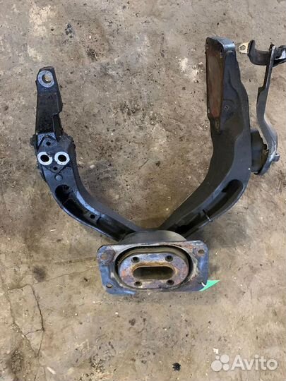 Кронштейн подушки двигателя renault DXI 11