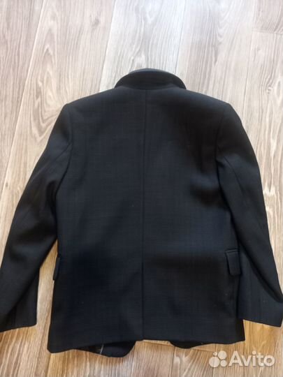 Продам костюм детский 32р