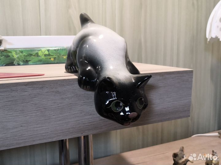 Фигурки кошек из различных материалов