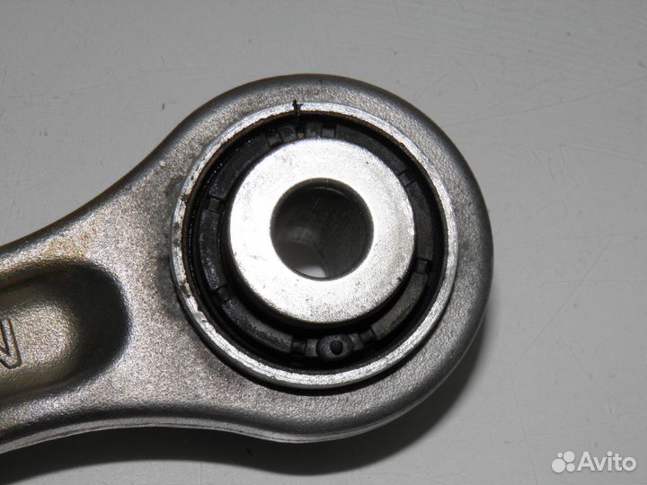 Рычаг задний верхний Range Rover Sport L494