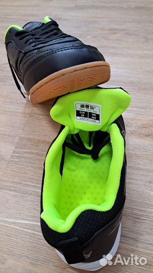 Бутсы для зала футбольные футзалки