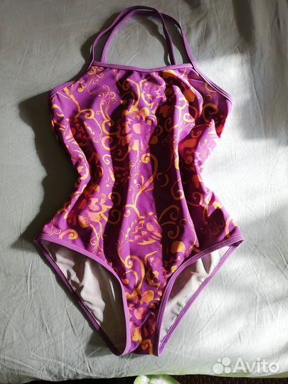 Купальник новый на девочку