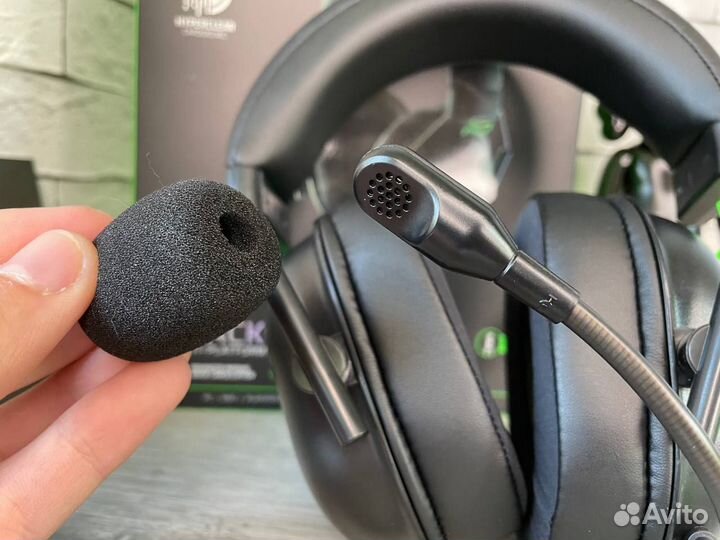 Игровые наушники Razer blackshark v2