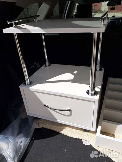 Тумба на колёсах