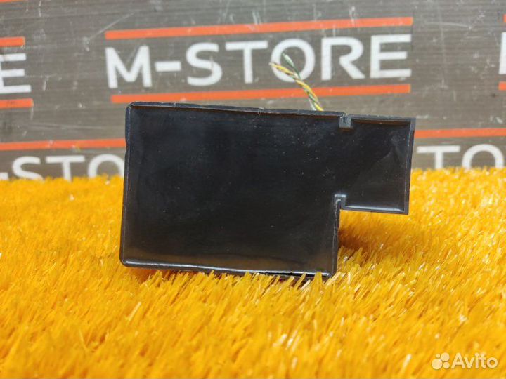 Блок клапанов пневмоподвески Volkswagen Touareg 7L