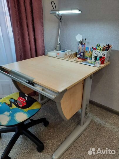 Растущая парта деми