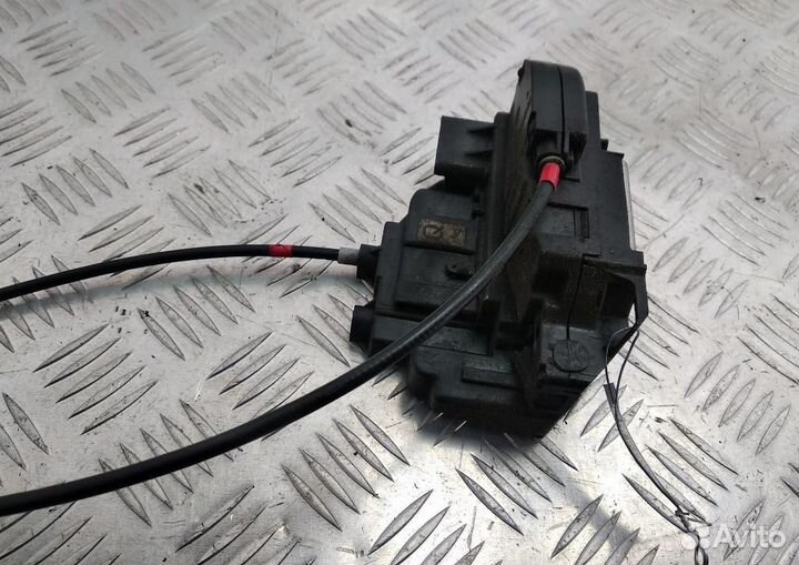 Активатор замка двери Nissan Note