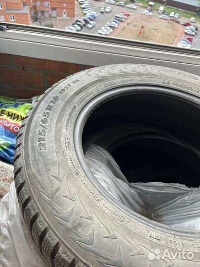 Nokian Tyres Hakkapeliitta 7 215/65 R16 102T