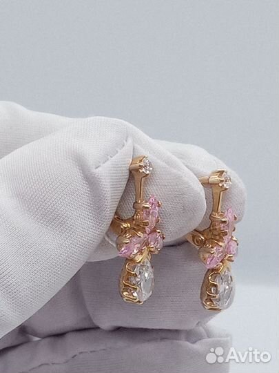 Золотые серьги с фианитами