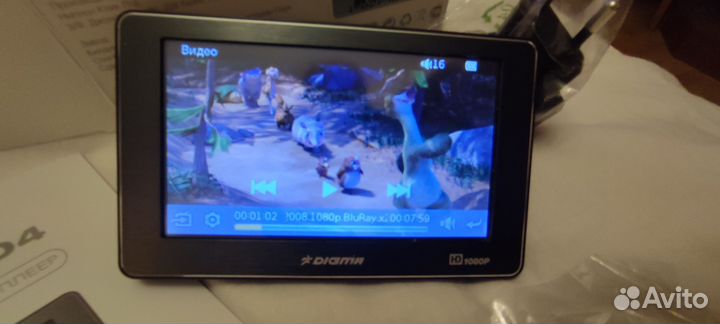 Портативный мультимедиа плеер Digma D4