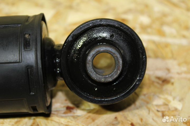 Амортизатор задний правый Kia Cerato 3