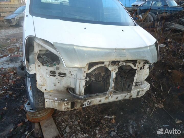 Рычаг нижний правый Hyundai Starex