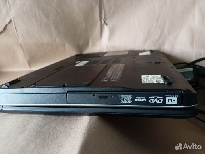 Ноутбук toshiba satellite