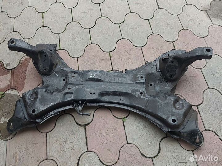 Подрамник Kia Optima