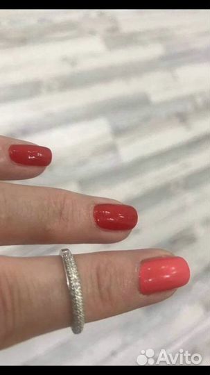 Кольцо из белого золота с бриллиантами