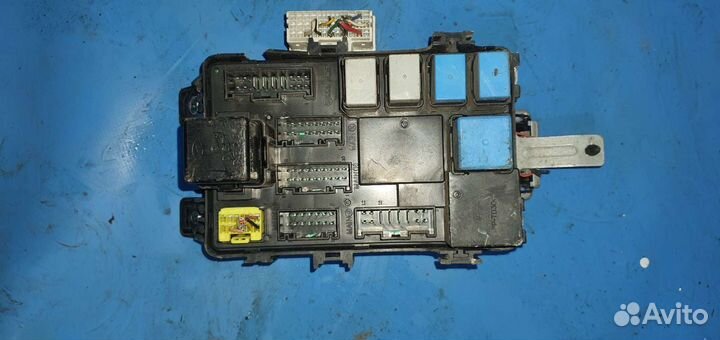 Киа Рио 2 блок предохранителей