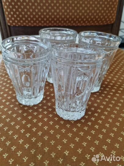 Хрустальные стаканы