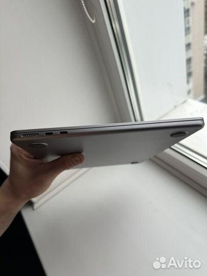 Macbook air 13 2022 m2