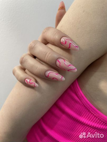 Маникюр и педикюр